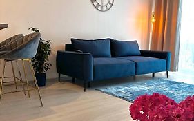 Apartment A12 By Real Apartment